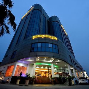 Emerald Puteri Hotel